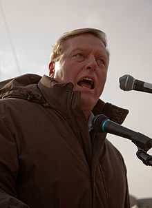 Howard Hampton