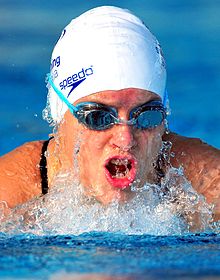 Amanda Fowler swimmer